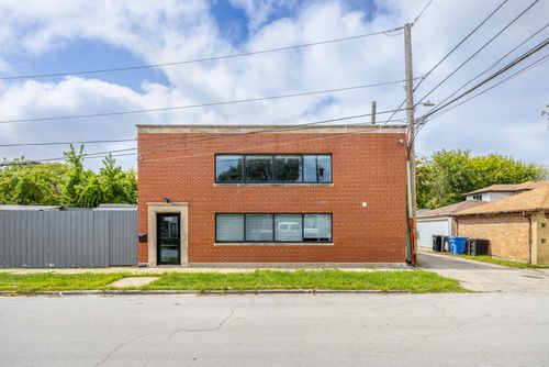1f-4904 W Gunnison Street, Chicago, IL, 60630 | Card Image