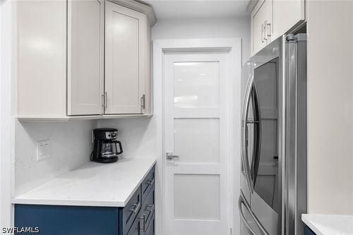 a402-591 Seaview Ct, Marco Island, FL, 34145-2619 | Card Image