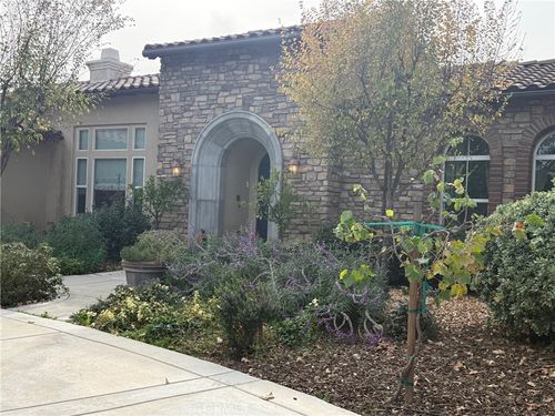 30985 Ashforth, Redlands, CA, 92373 | Card Image