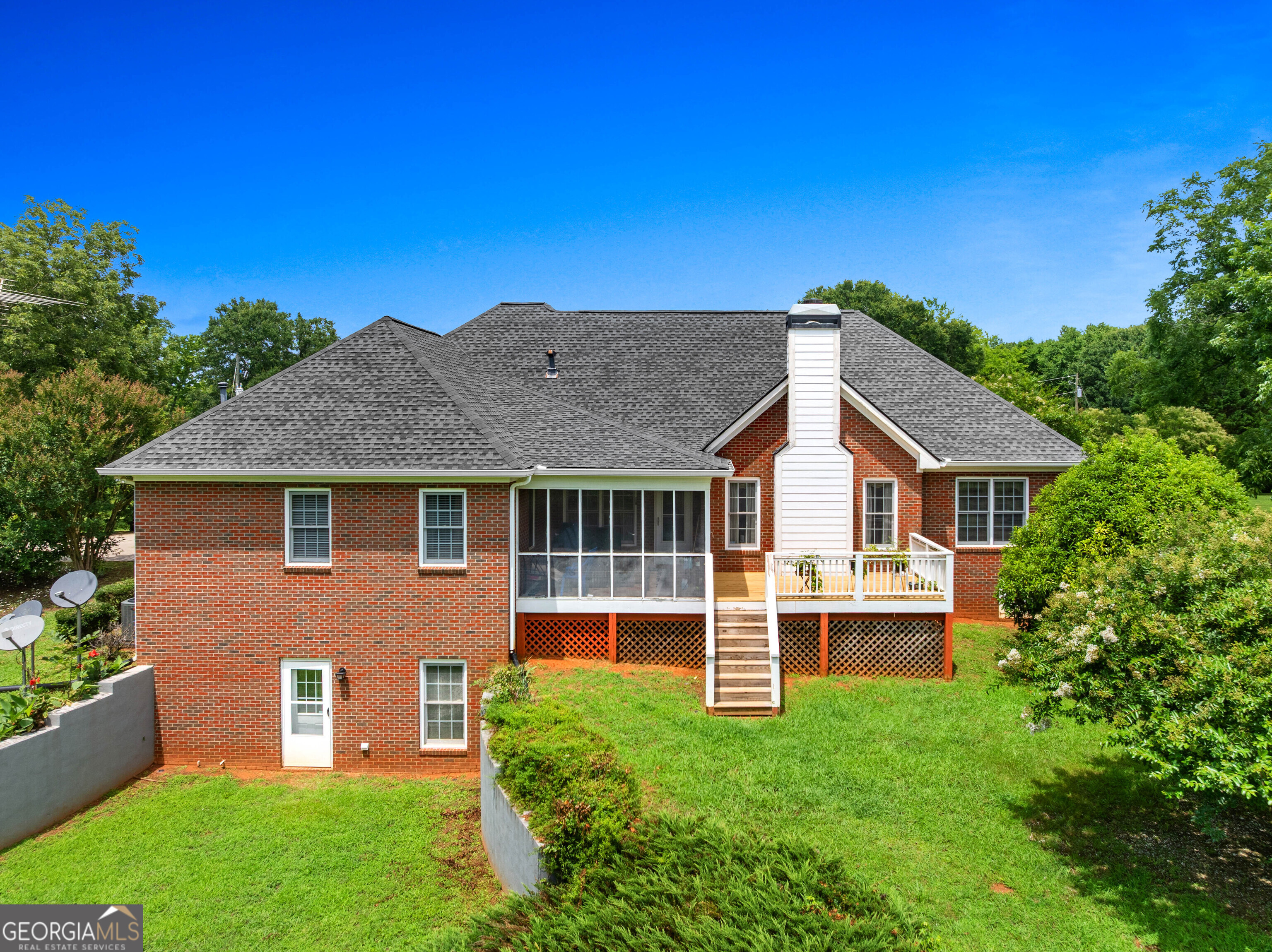 Residential in Colbert 3