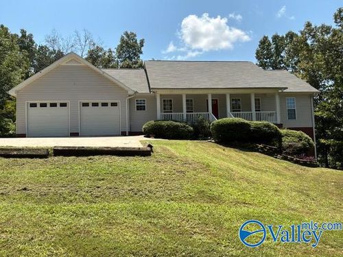 424 Fieldon Ave, Glencoe, AL, 35905-1676 | Card Image