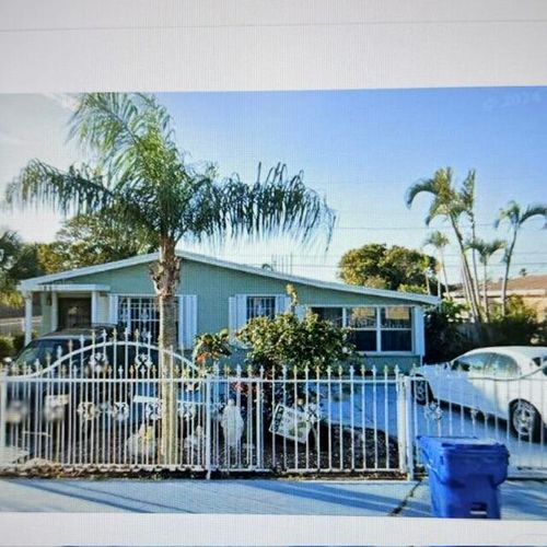 1001 W 4th St, Riviera Beach, FL, 33404-7831 | Card Image