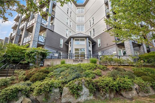 410-924 Esquimalt Rd, Esquimalt, BC, V9A3M8 | Card Image