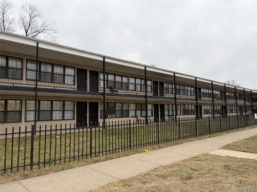 16623 Schaefer Hwy, Detroit, MI, 48235-5215 | Card Image