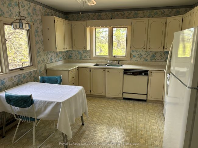 140 Beaumont Dr, House other with 4 bedrooms, 3 bathrooms and 3 parking in Bracebridge ON | Image 13