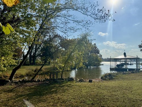 216 Cherokee Rd, Hendersonville, TN, 37075-3761 | Card Image