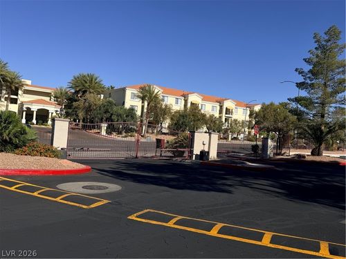 203-4955 Lindell Rd, Las Vegas, NV, 89118-1372 | Card Image