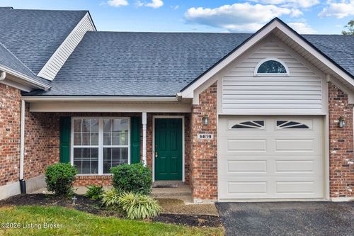 6819 Wynde Manor Dr, Louisville, KY, 40228 | Card Image