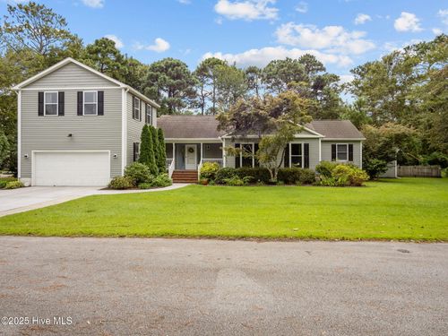 113 Fairway Dr W, Morehead City, NC, 28557-9608 | Card Image