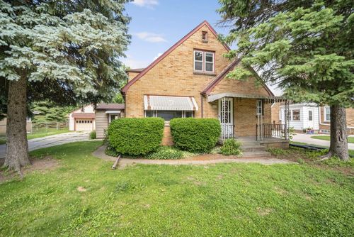 4331-4329 S 47th Street, Greenfield, WI, 53220 | Card Image