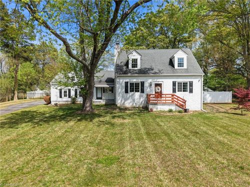 50 Carter Cir, Winston Salem, NC, 27106-4804 | Card Image
