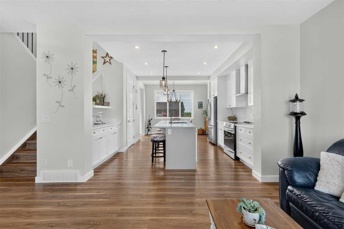 Residential in Chestermere 4