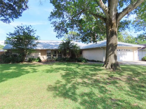 7555 Pine Valley Ln, Seminole, FL, 33776-3900 | Card Image