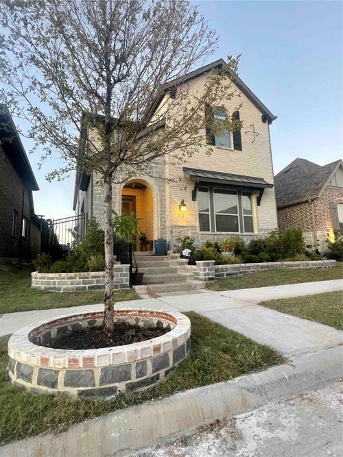 1803 Desert Willow Way, Arlington, TX, 76005-1207 | Card Image