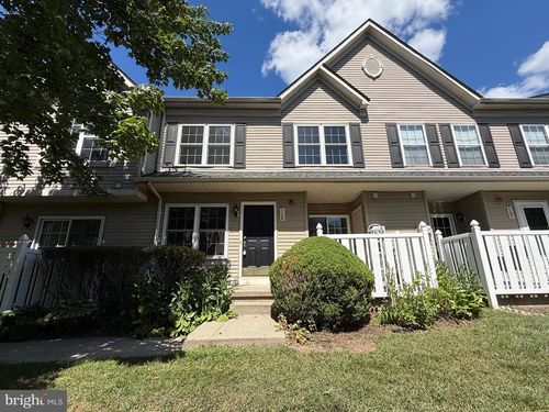 1106-1106 Cherry Wood Ct, PHOENIXVILLE, PA, 19460-4850 | Card Image