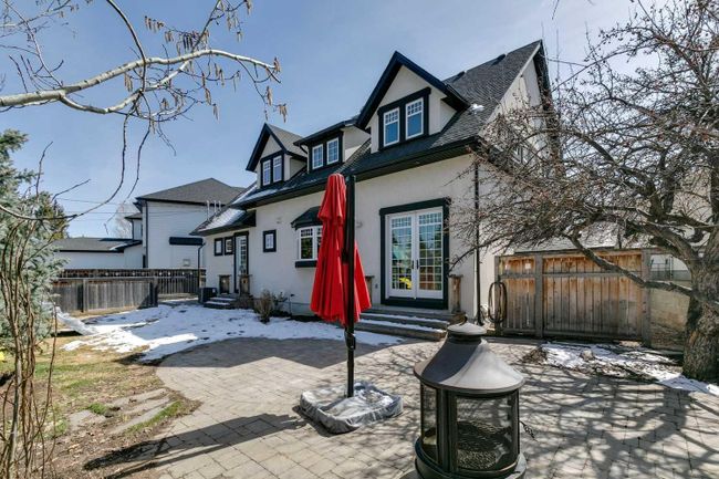 51 White Oak Crescent Sw, Home with 5 bedrooms, 3 bathrooms and 3 parking in Calgary AB | Image 36