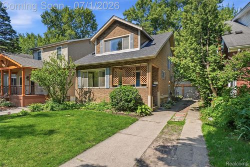 715 Laprairie St, Ferndale, MI, 48220-3219 | Card Image