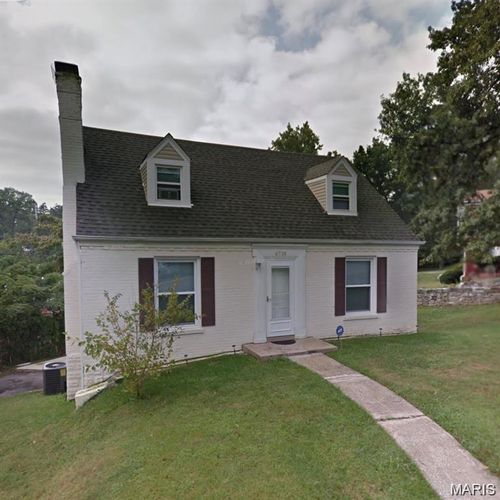 6710 Kenwood Dr, Saint Louis, MO, 63121-3144 | Card Image