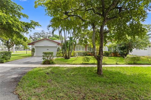 4899 Nw 7th Dr, Plantation, FL, 33317-1454 | Card Image