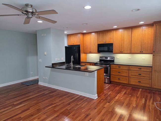 APT-3A - 717 Strom Dr, Condo with 2 bedrooms, 1 bathrooms and 2 parking in West Dundee IL | Image 5