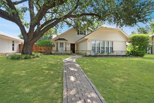 222 Gwendola Dr, McKinney, TX, 75071-4948 | Card Image