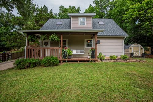 303 S Gregg Ave, Fayetteville, AR, 72701-5856 | Card Image