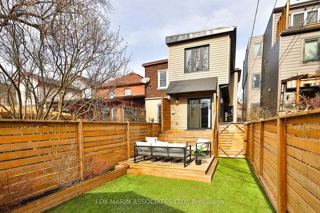 954 Logan Ave, House attached with 4 bedrooms, 4 bathrooms and 2 parking in Toronto ON | Image 36