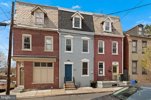 236 Howard Ave, LANCASTER, PA, 17602-4208 | Card Image