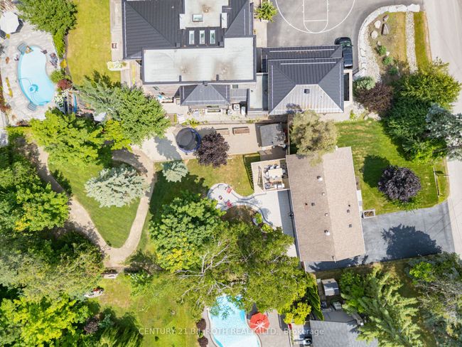 233 Dock Rd, House other with 3 bedrooms, 3 bathrooms and 5 parking in Barrie ON | Image 44
