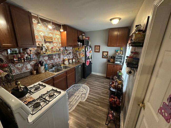 751 E Elza Ave, House other with 3 bedrooms, 1 bathrooms and null parking in Hazel Park MI | Image 5