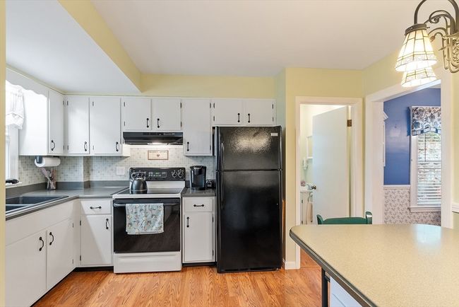8 Manning Rd, House other with 3 bedrooms, 2 bathrooms and 1 parking in Lynn MA | Image 17