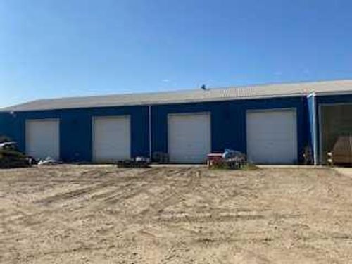 {{alt}} | Card Image