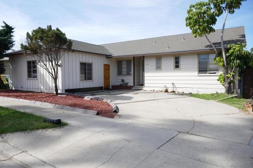 4746 Barbarossa Dr, San Diego, CA, 92115 | Card Image