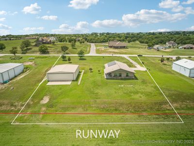 40456 N 3988 Road, House other with 3 bedrooms, 2 bathrooms and null parking in Collinsville OK | Image 3