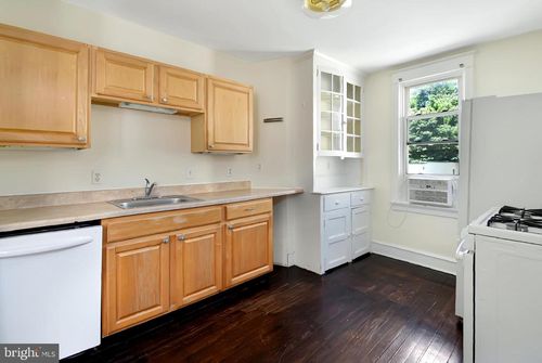 16 E Eagle Rd, HAVERTOWN, PA, 19083-1424 | Card Image