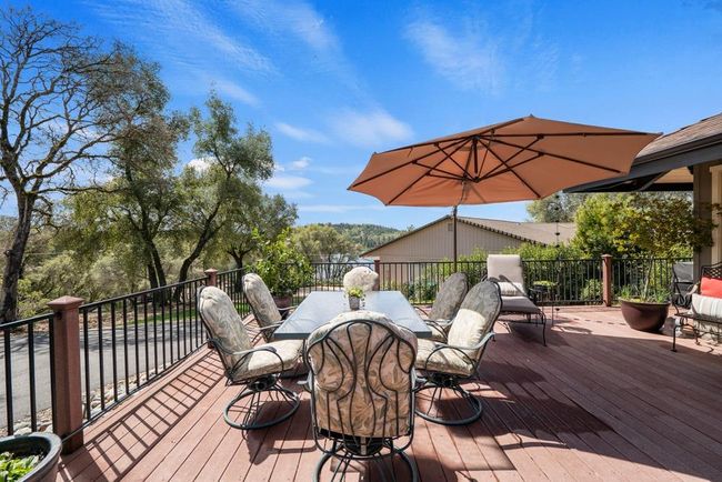 23433 Shadow Dr, House other with 3 bedrooms, 2 bathrooms and null parking in Auburn CA | Image 9