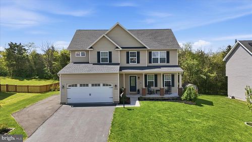 1288 Emilys Ct, GREENCASTLE, PA, 17225-8905 | Card Image