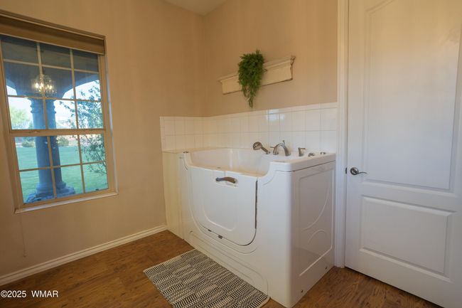Caldwell guest home 3 | Image 63