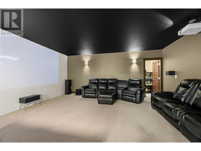 2022 Hugh Allan Dr, House other with 6 bedrooms, 3 bathrooms and 6 parking in Kamloops BC | Image 31
