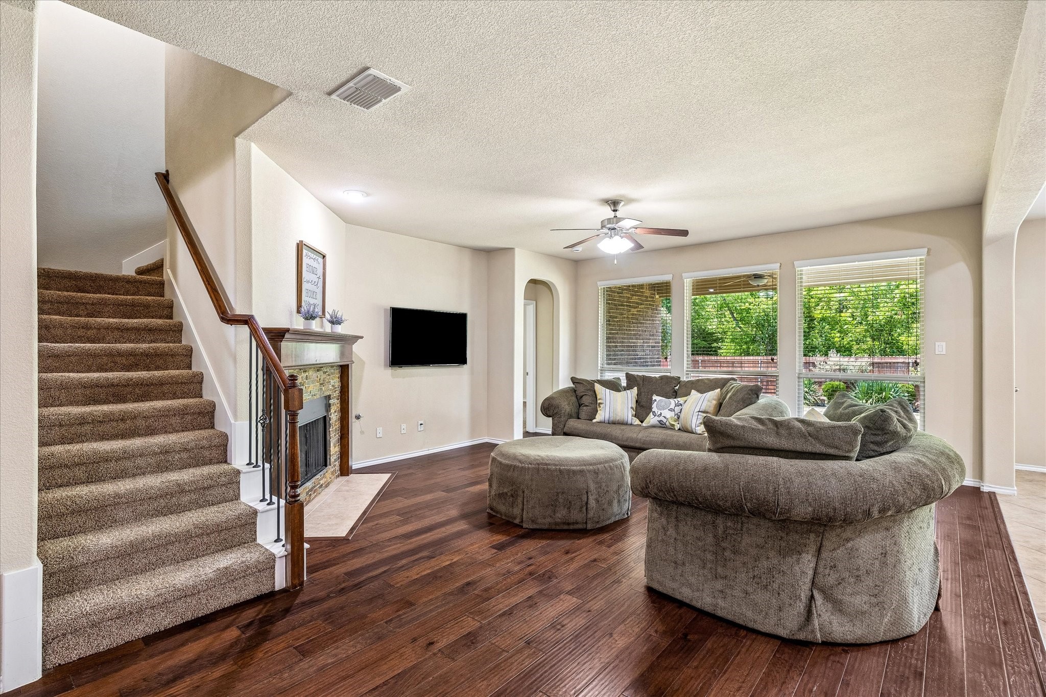 Residential in Edgecliff Village 4
