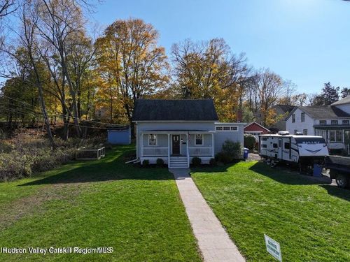 38 Church St, Coxsackie, NY, 12051-1116 | Card Image
