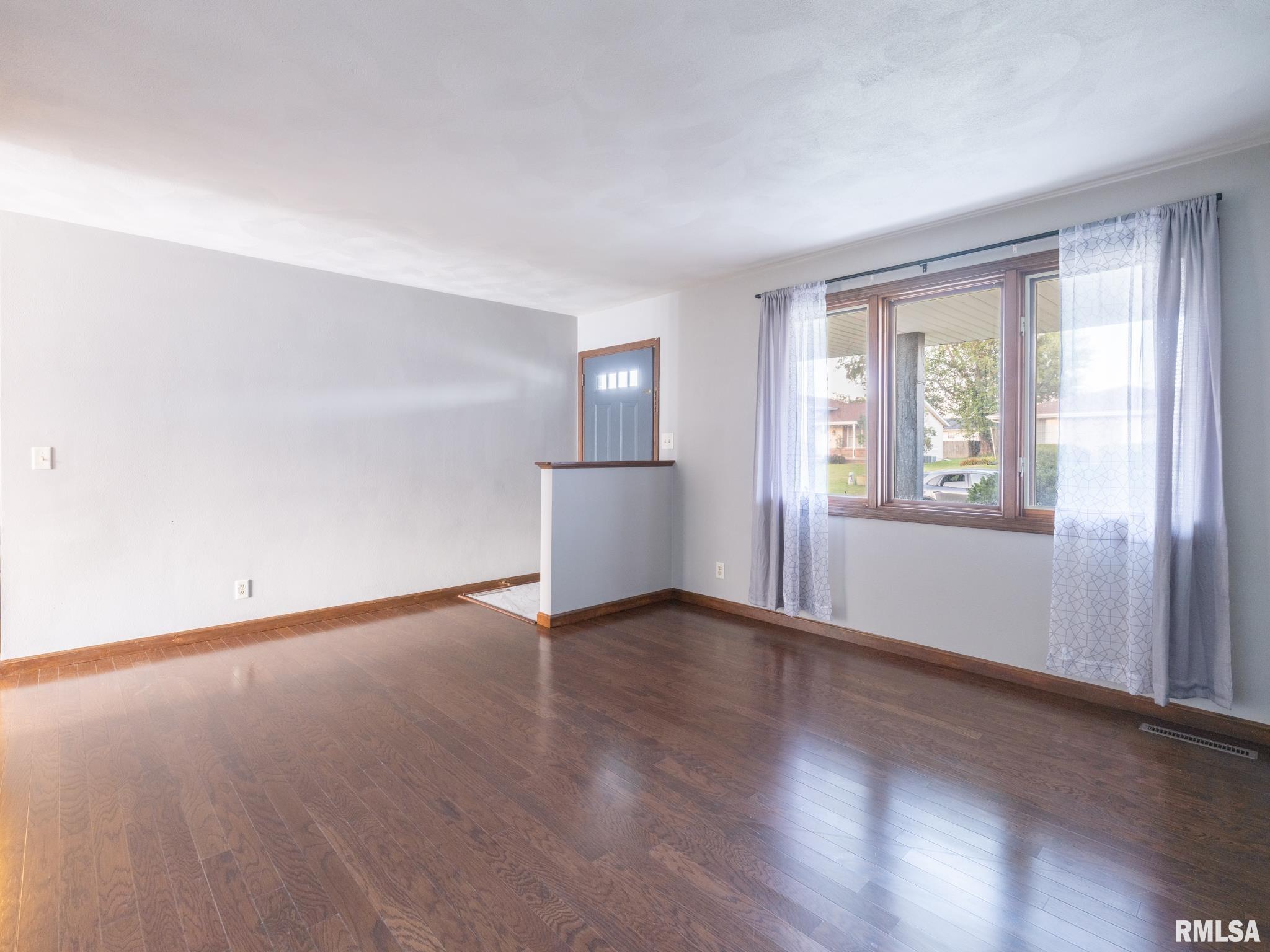 Residential in East Peoria 4