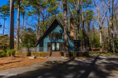38 Lakeview Dr, Whispering Pines, NC, 28327-9471 | Card Image