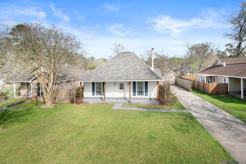 11186 Henson Dr, Greenwell Springs, LA, 70739-5416 | Card Image