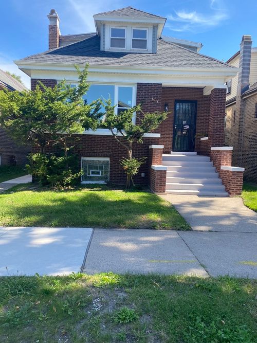 2-8011 S Dante Avenue, Chicago, IL, 60619 | Card Image