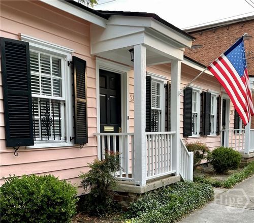 217 Taylor St, savannah, GA, 31401-4846 | Card Image