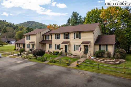 212 Carriage Lamp Court, Boone, NC, 28607 | Card Image