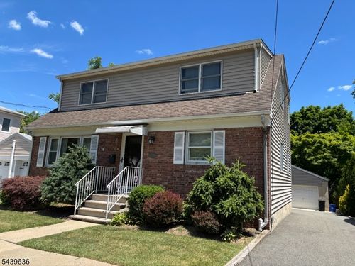 1-131 1st Ave, Hawthorne, NJ, 07506-2405 | Card Image