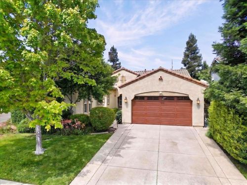 9001 Virginia Fife Way, Elk Grove, CA, 95624 | Card Image