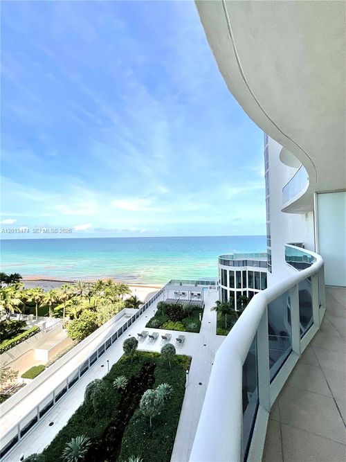703-16001 Collins Ave, Sunny Isles Beach, FL, 33160-5514 | Card Image